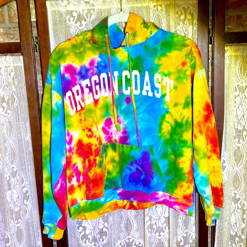 Woman’s size M tie-dye hoody. Oregon Coast.